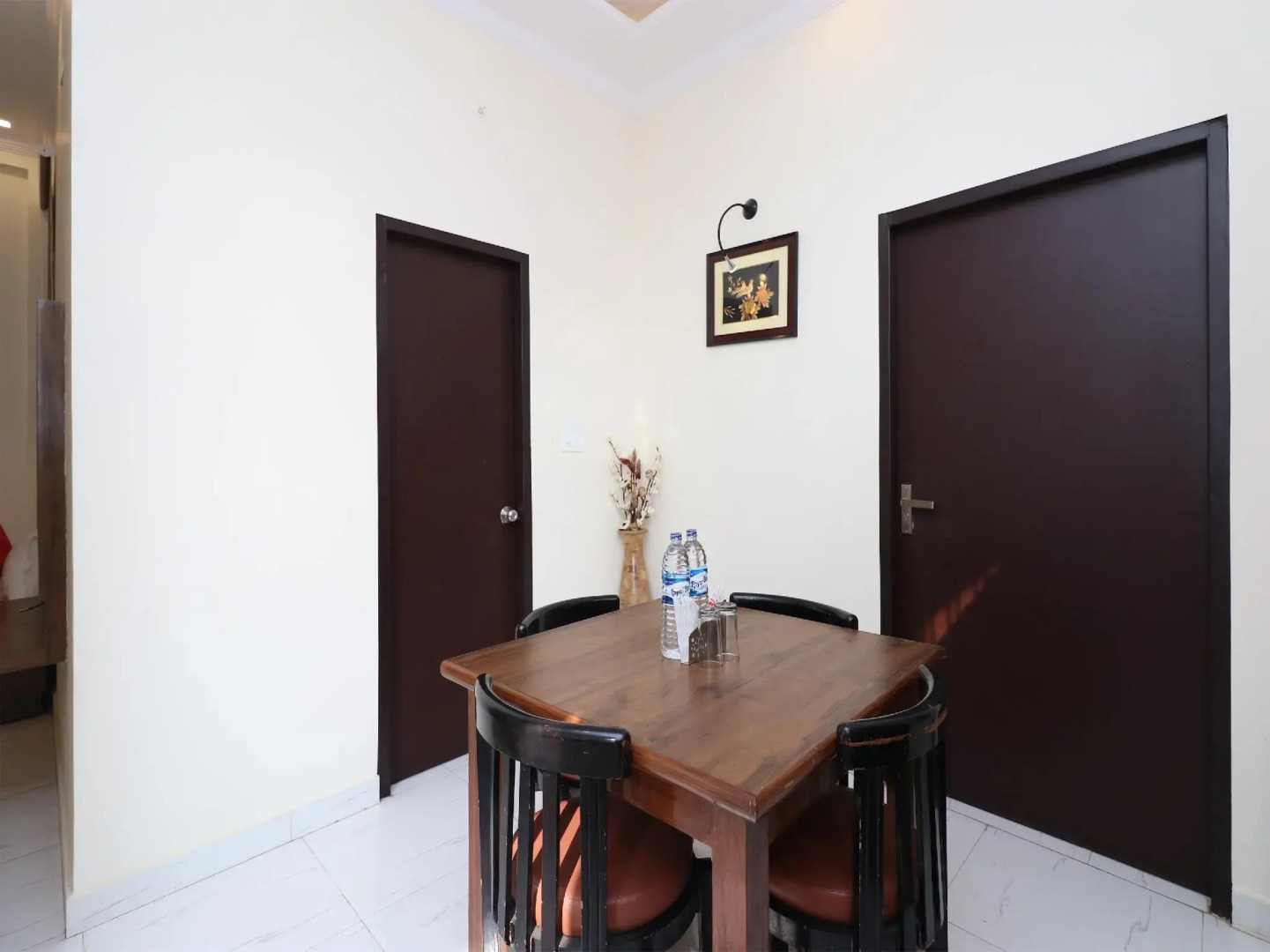 Capital O 27911 Woodland Garden Suites