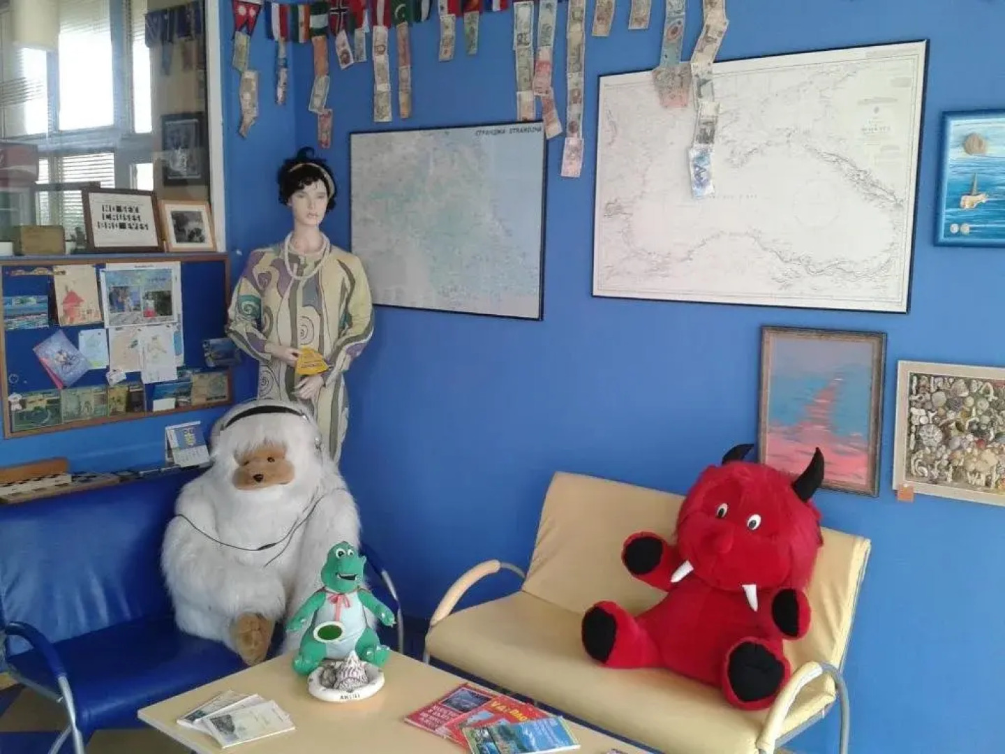 The Colourful Mansion Hotel