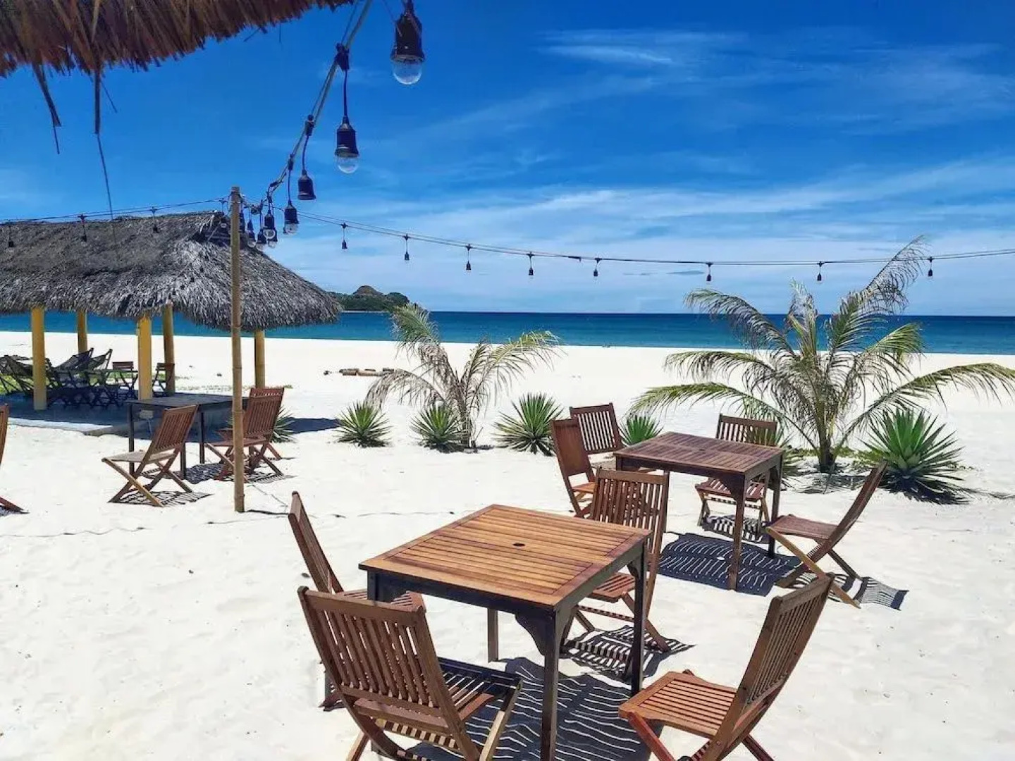 Ocean Beach Bungalows & Hostel