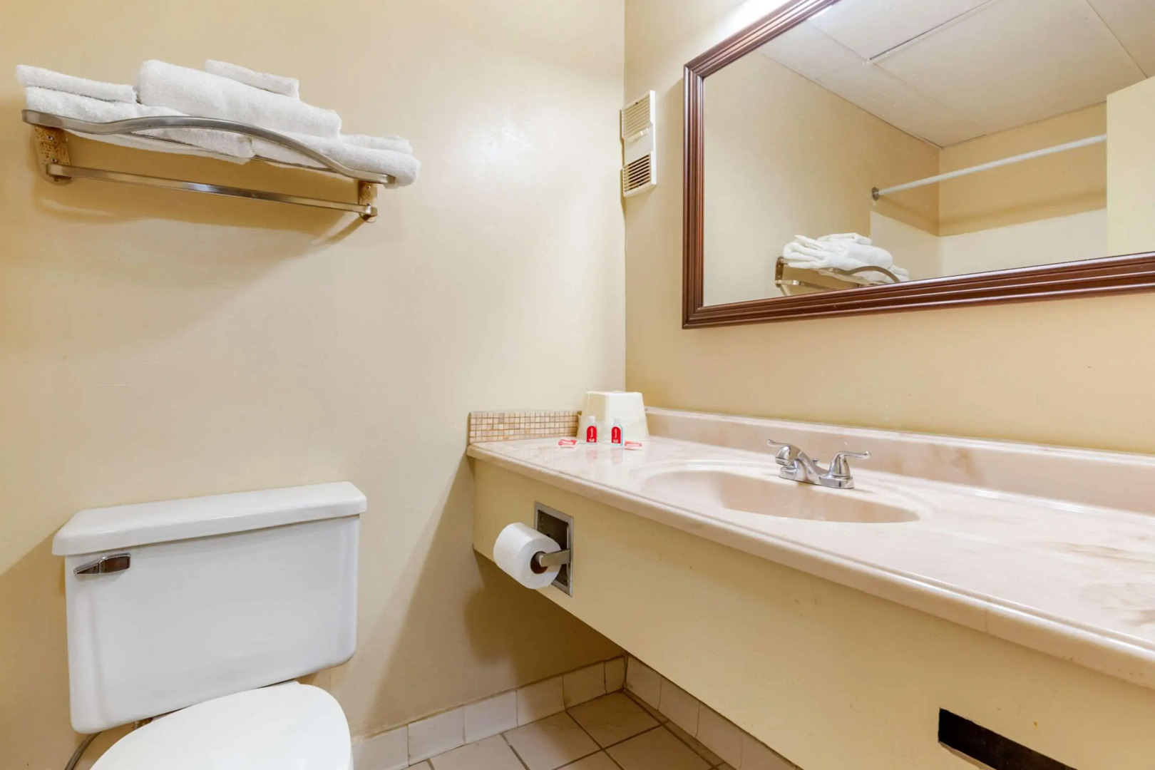 Econo Lodge Burlington I-40