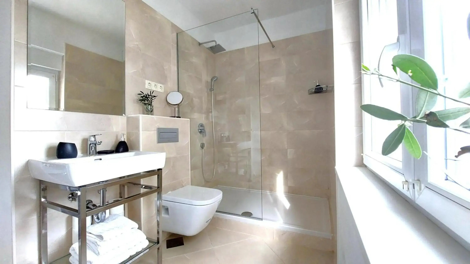 Refresh Boutique Apartments