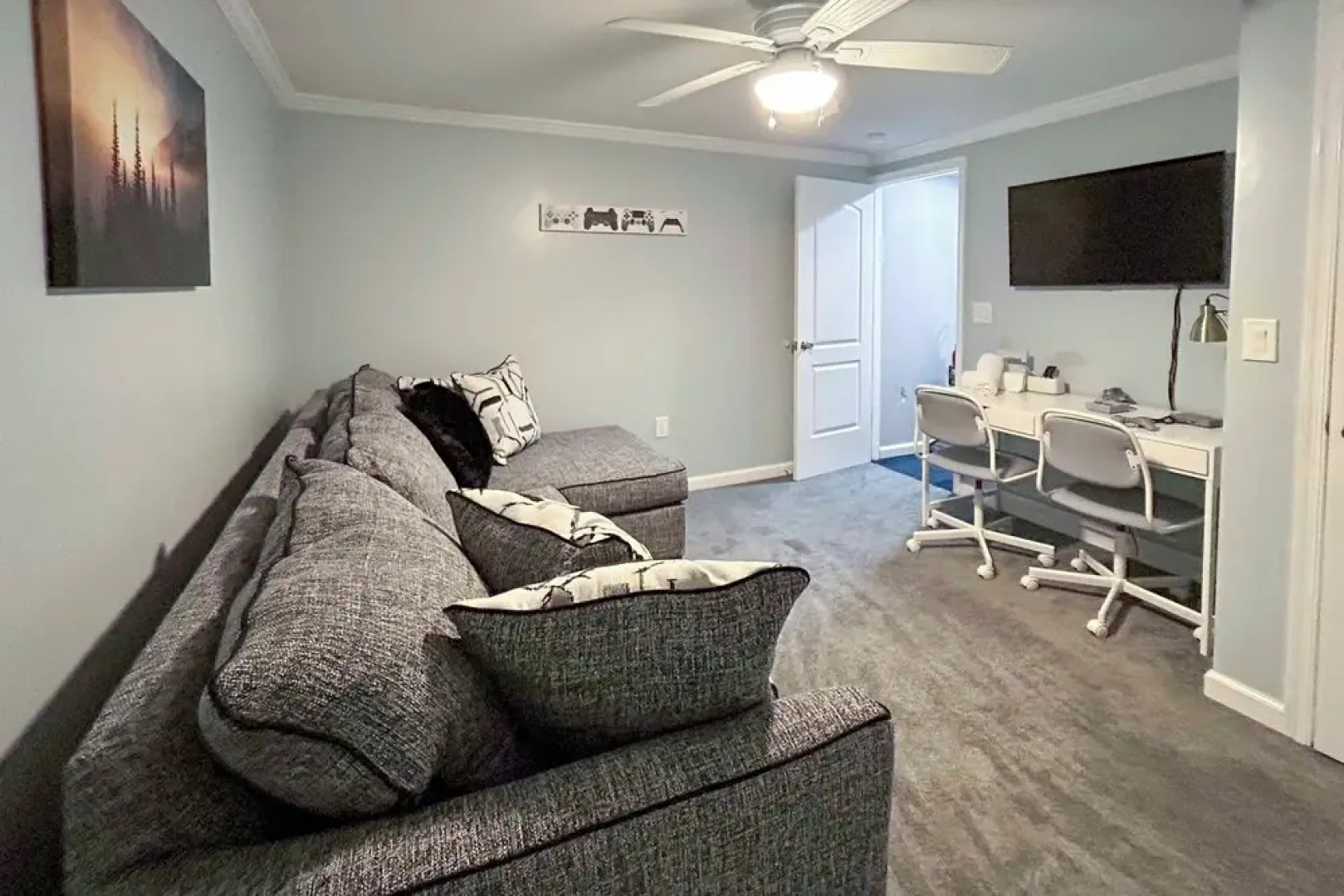 Poconos Escape w/ Hot Tub & Fire Pit