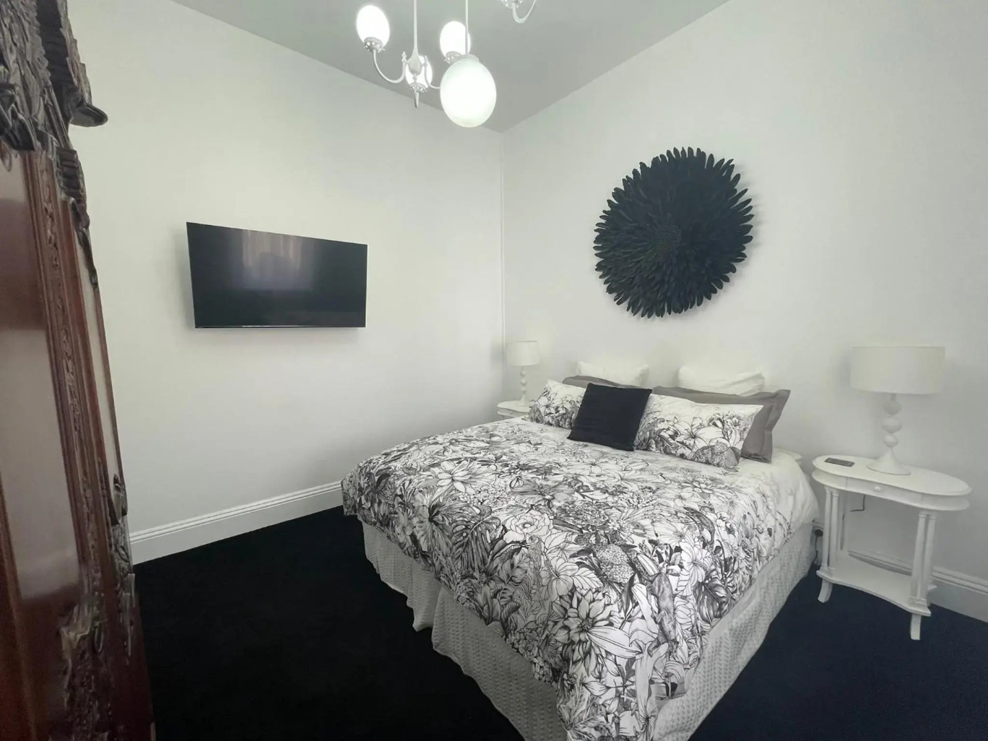 The Manor Apartments