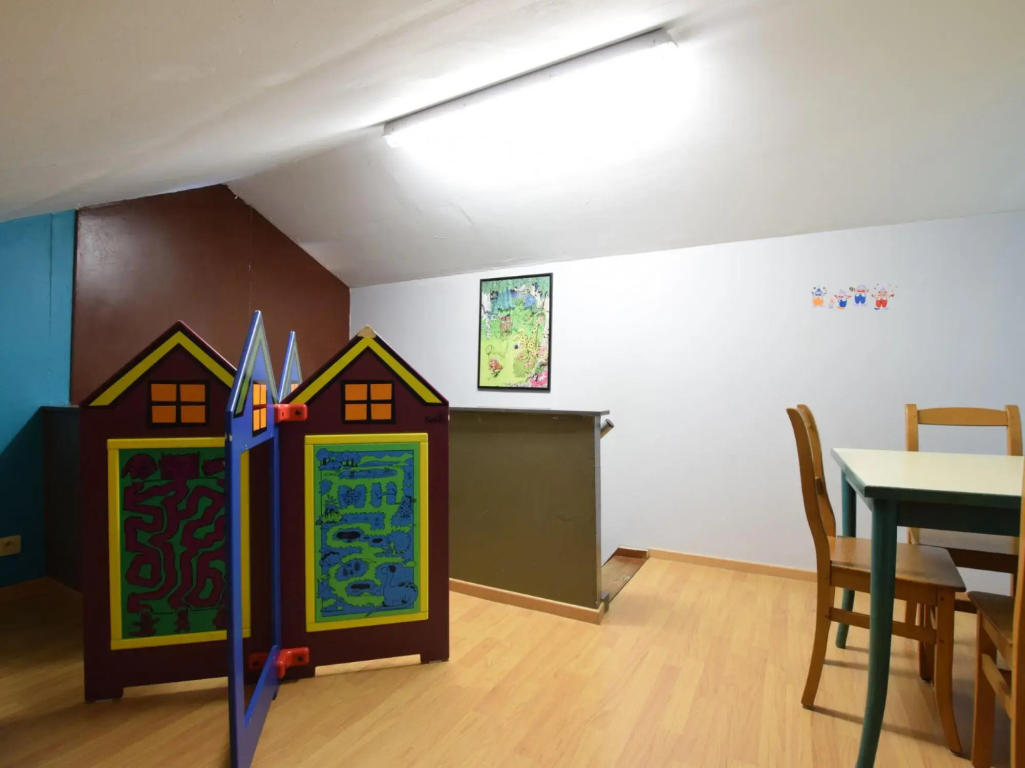 Pleasant Holiday Home with Sauna and Jacuzzi in Courtil