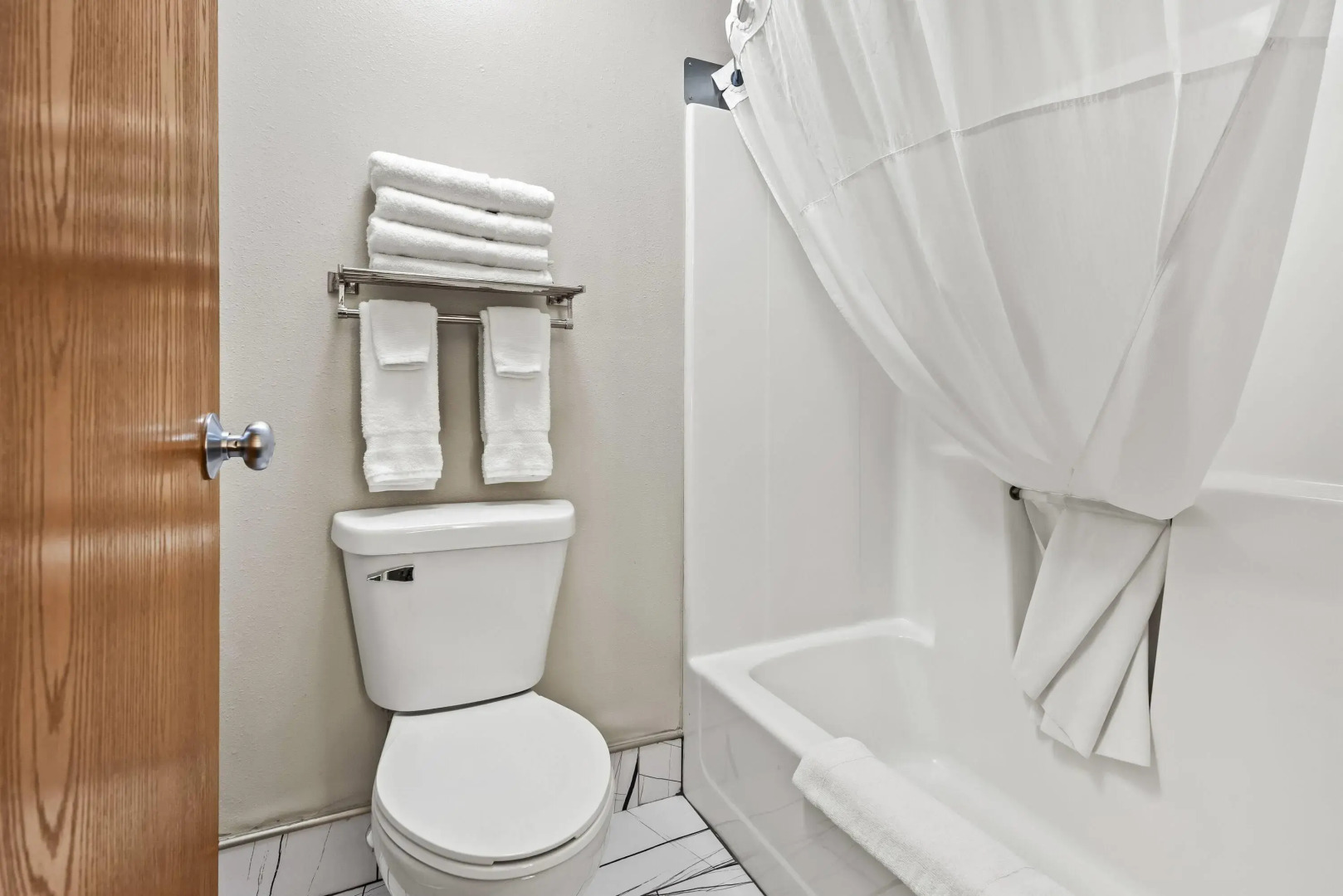 Days Inn by Wyndham Mitchell SD