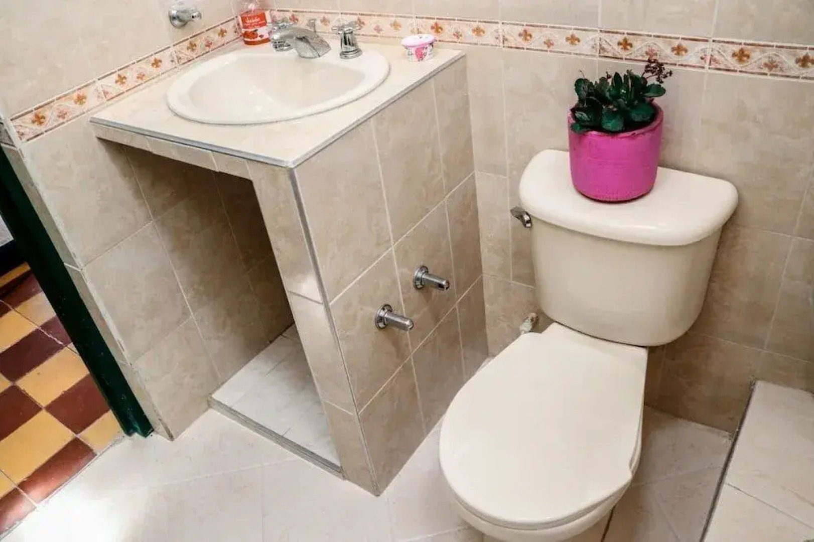 Green Door Hostal San Gil - Hostel