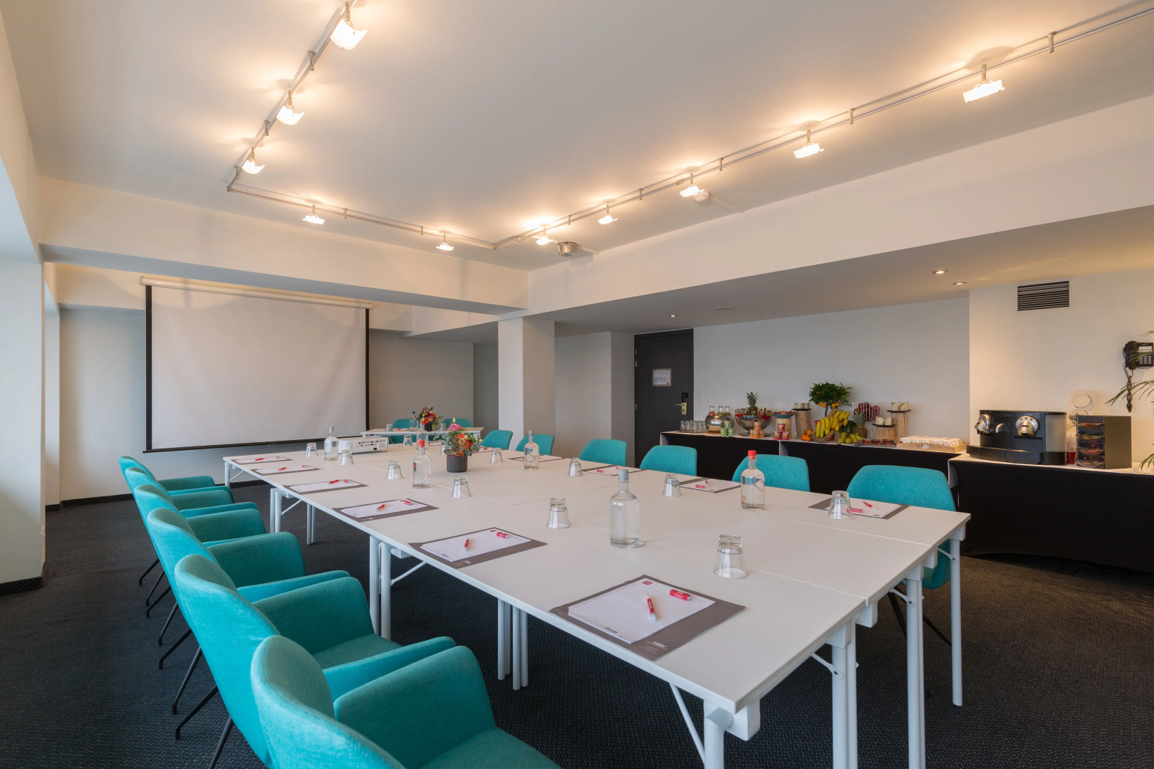 Отель Thon Brussels City Centre