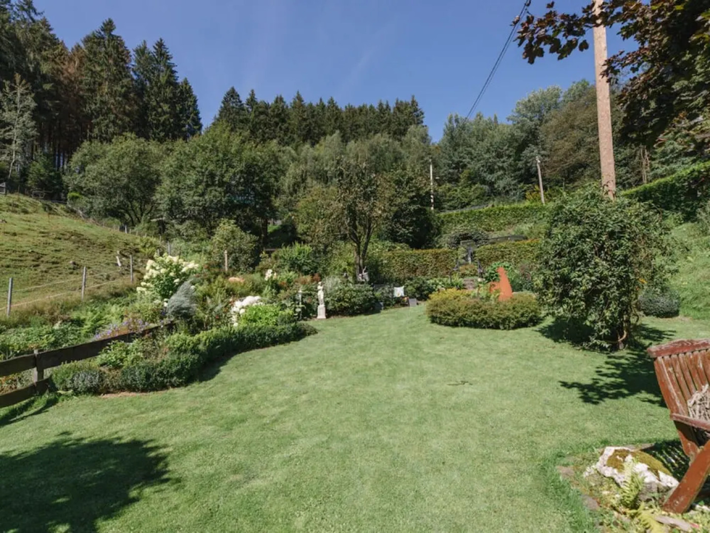 Dreamy Apartment Near Forest