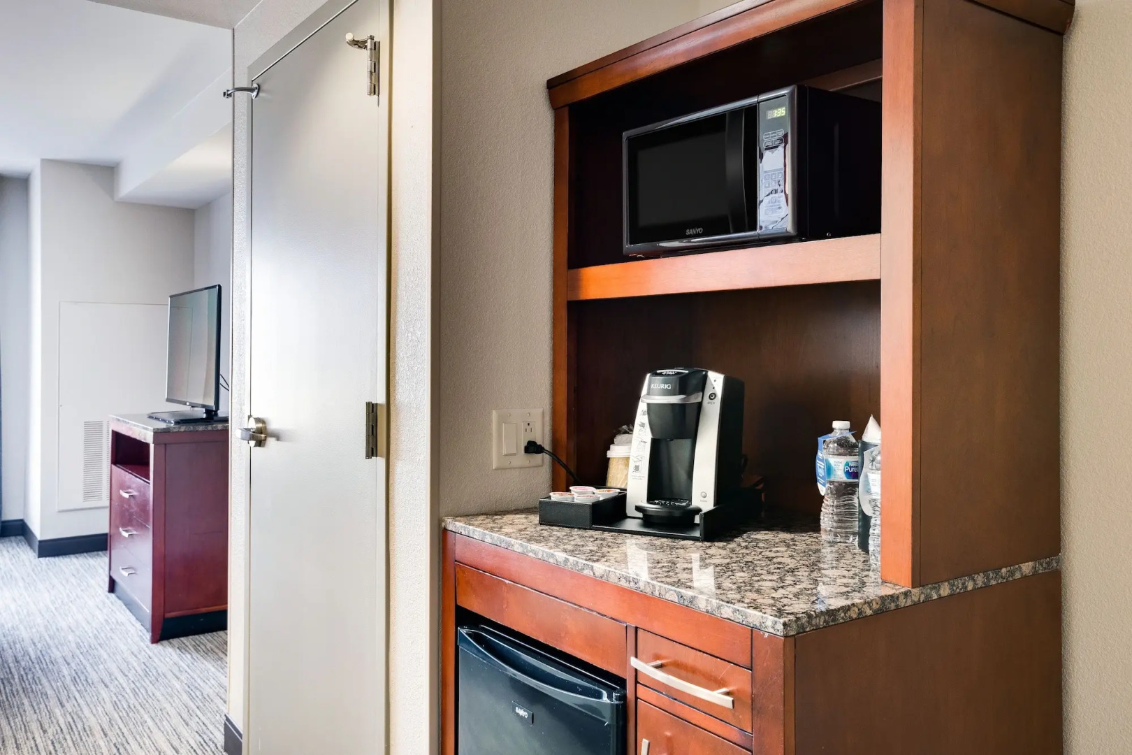 Hilton Garden Inn Milwaukee Airport