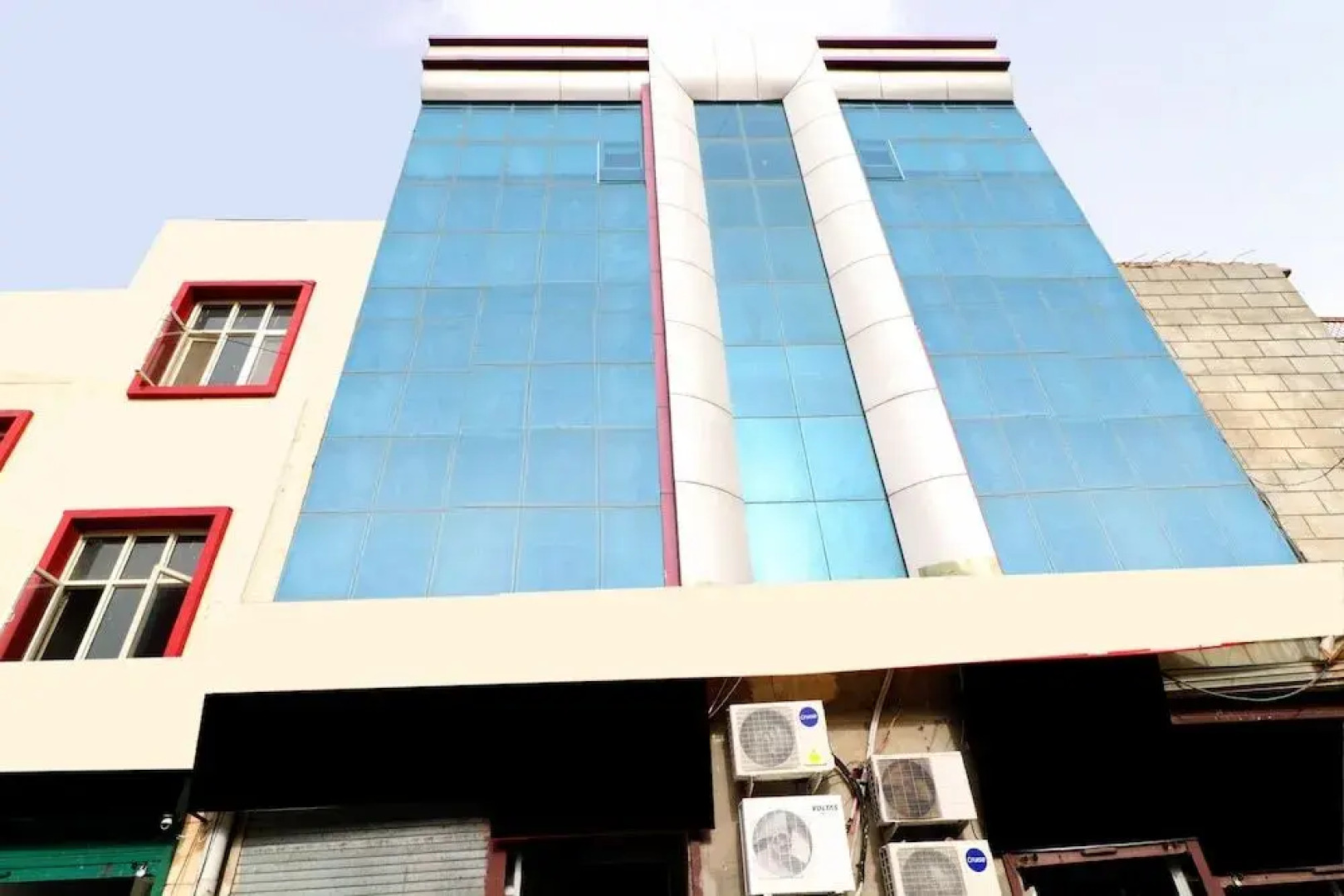 Oyo 43845 Hotel Red Velvet Inn