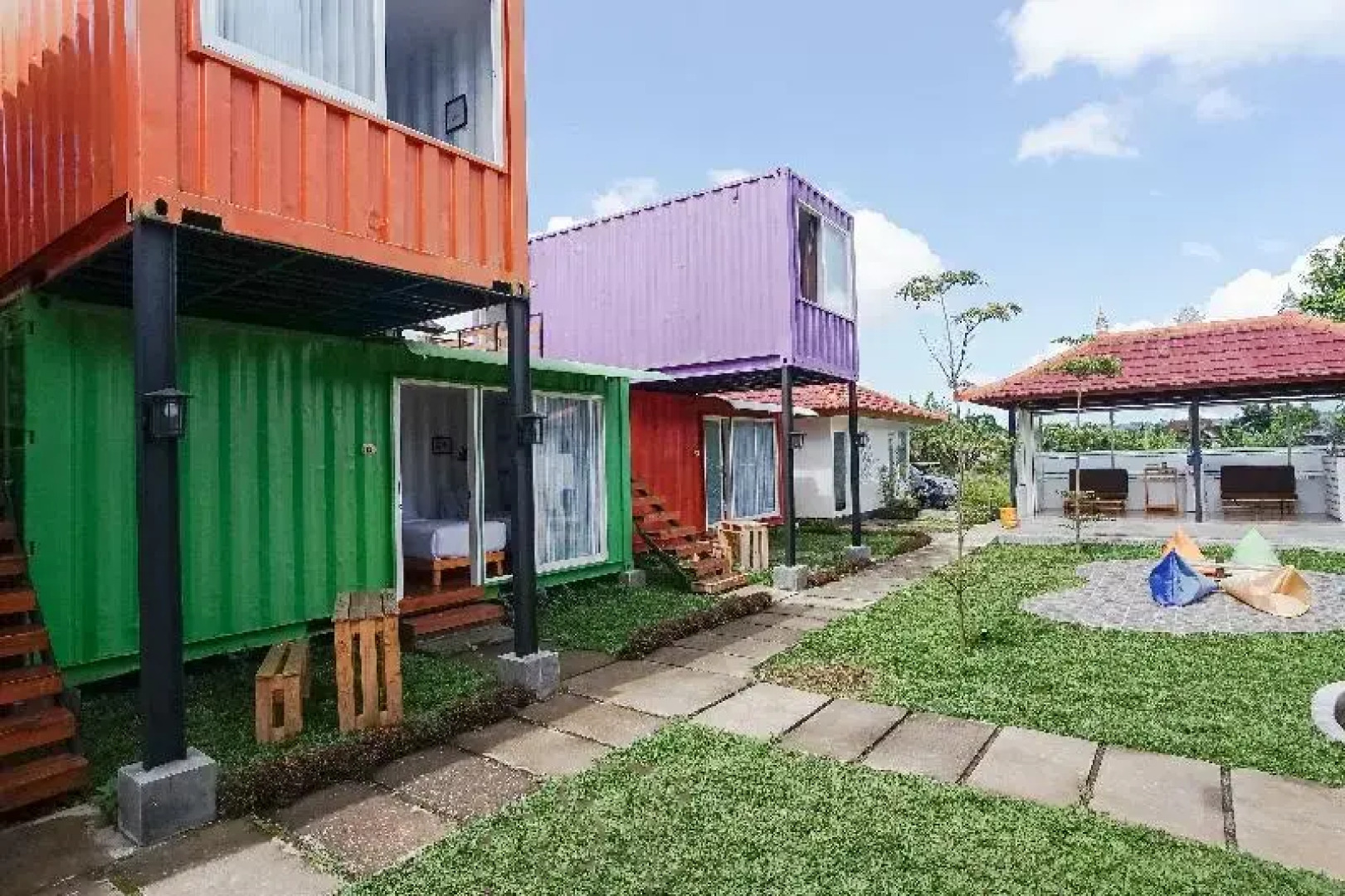 Container Smart Stay (CSS)