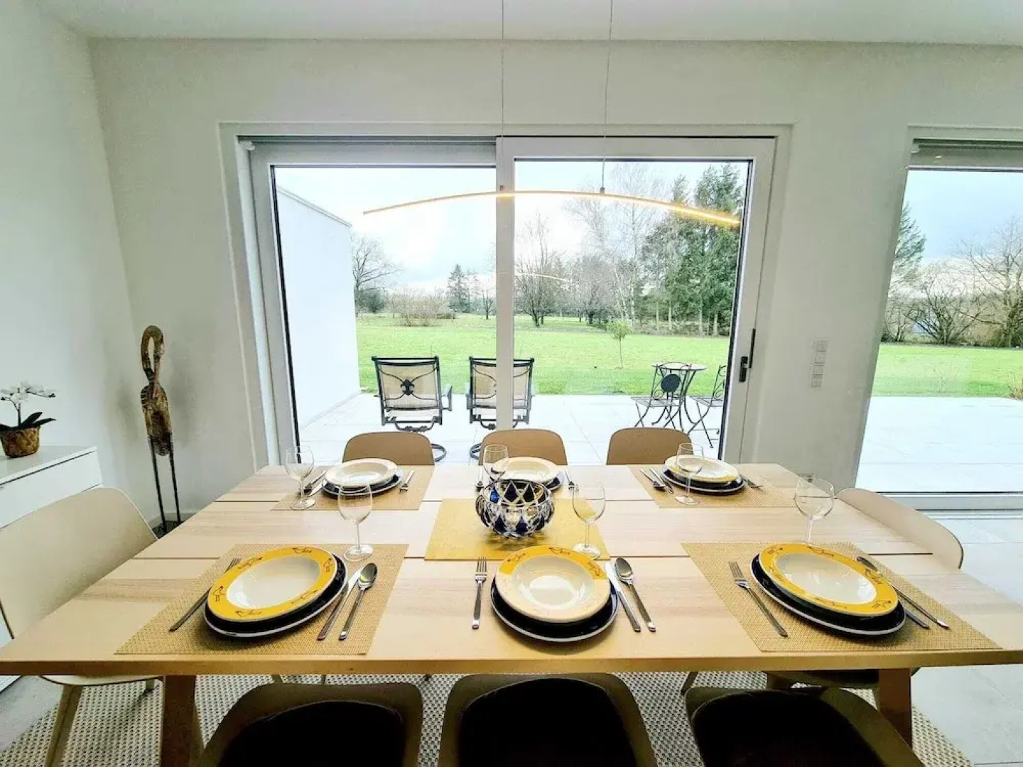 Luxurious 5 bedrooms house