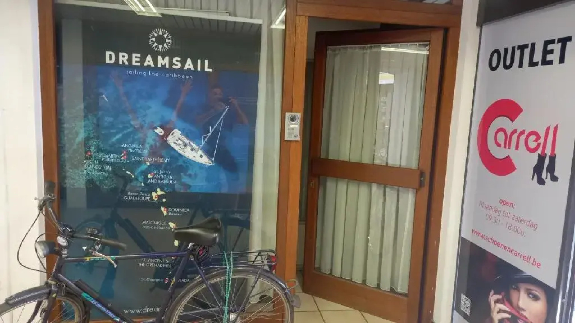 Luxe appartement met 3 slaapkamers en 1 kingsize bed slaapzetel en drie dubbelbedden