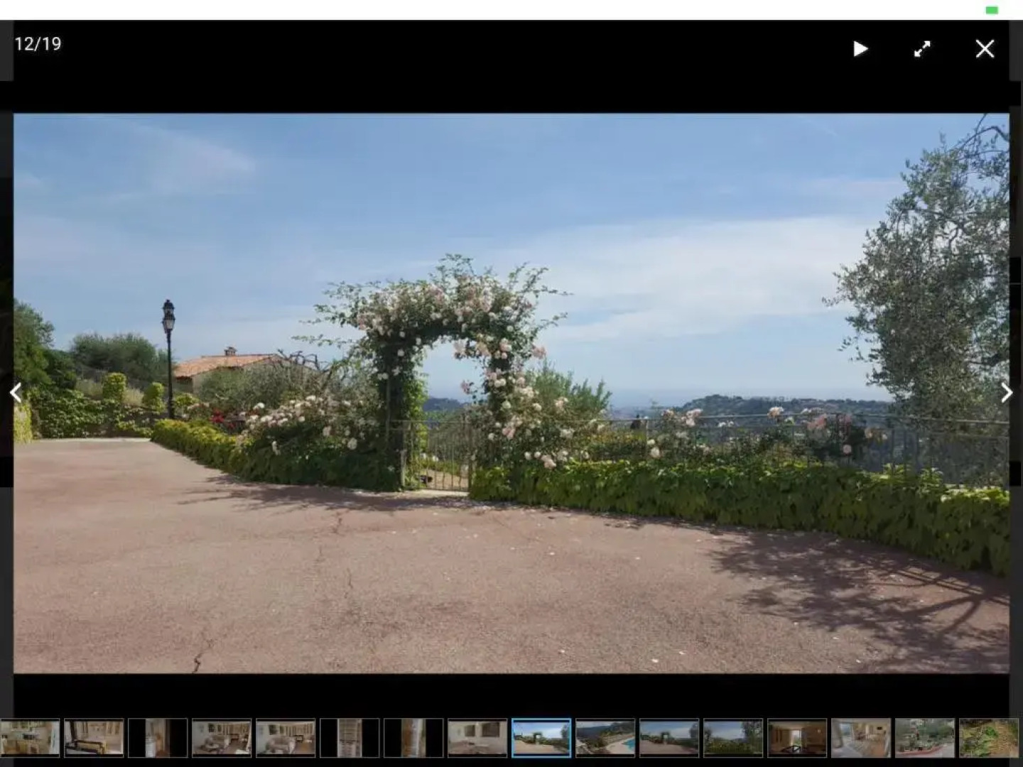 Room in Apartment - Beautiful F1 standing swimming pool, view