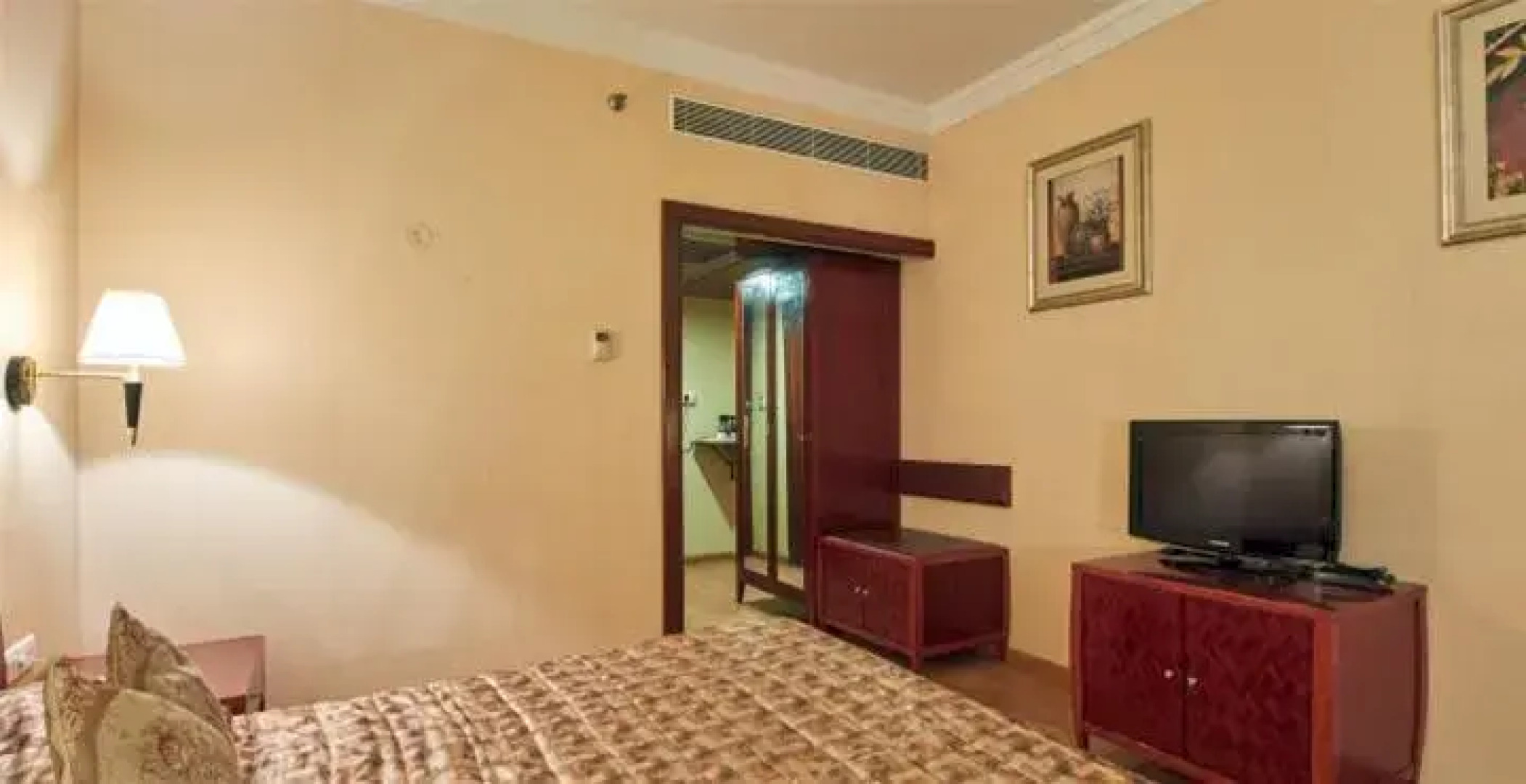 Hotel Krishna Palace