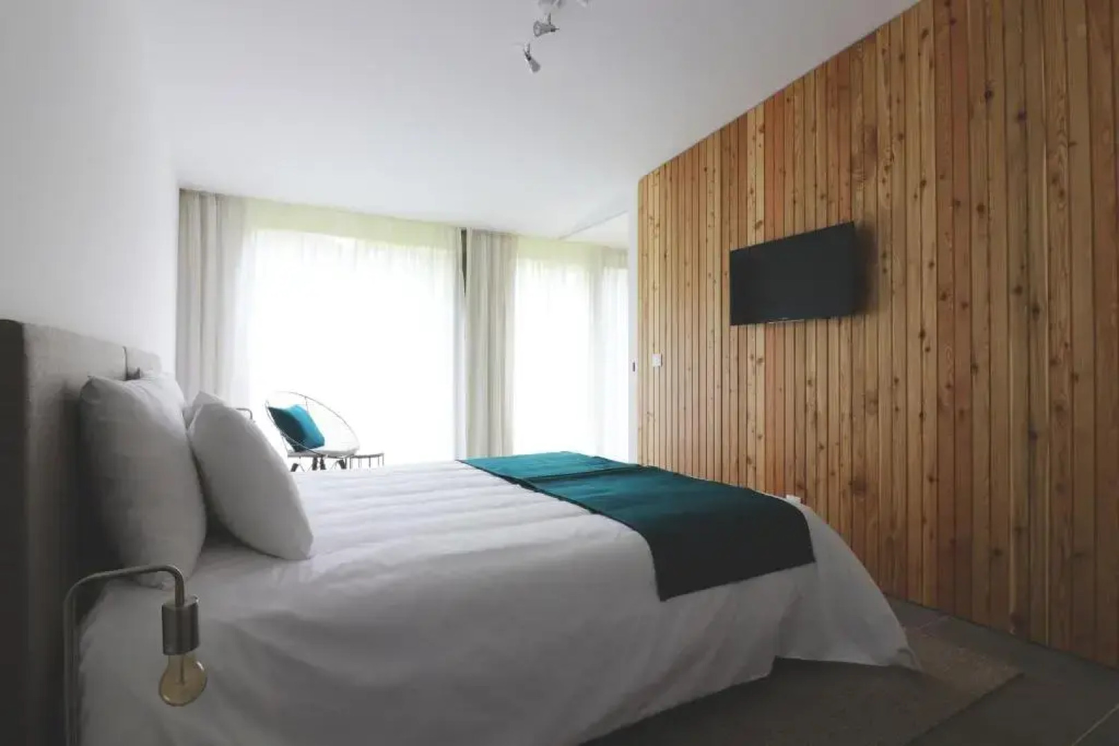 World's Nests Furnas Pods