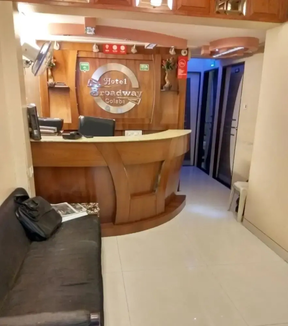 OYO 3552 Hotel Broadway