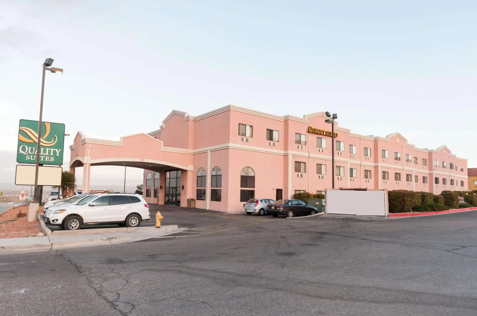 Quality Suites Albuquerque Airport