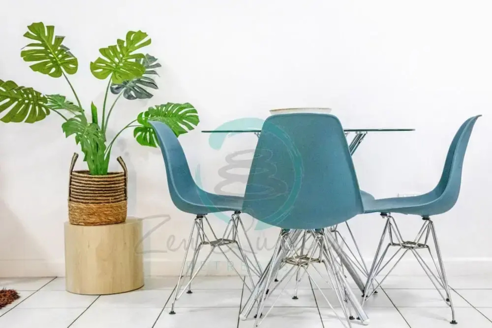 City Living Modern Outdoordining Private Yard