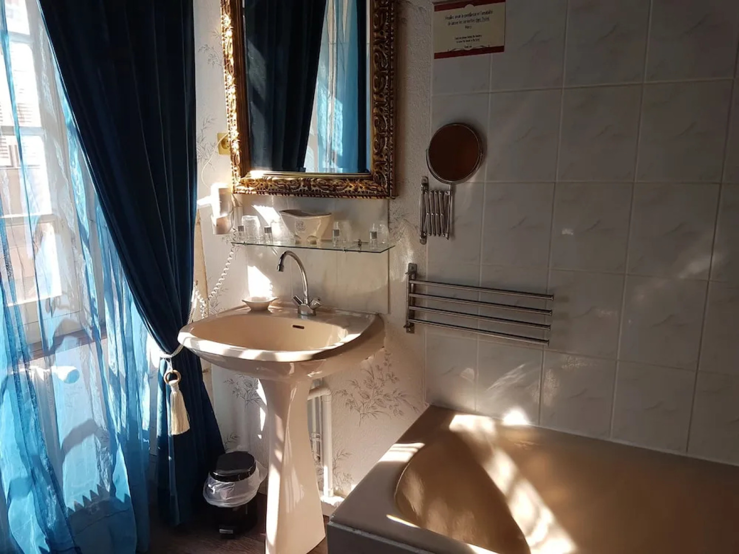 Hôtel Restaurant Henri IV