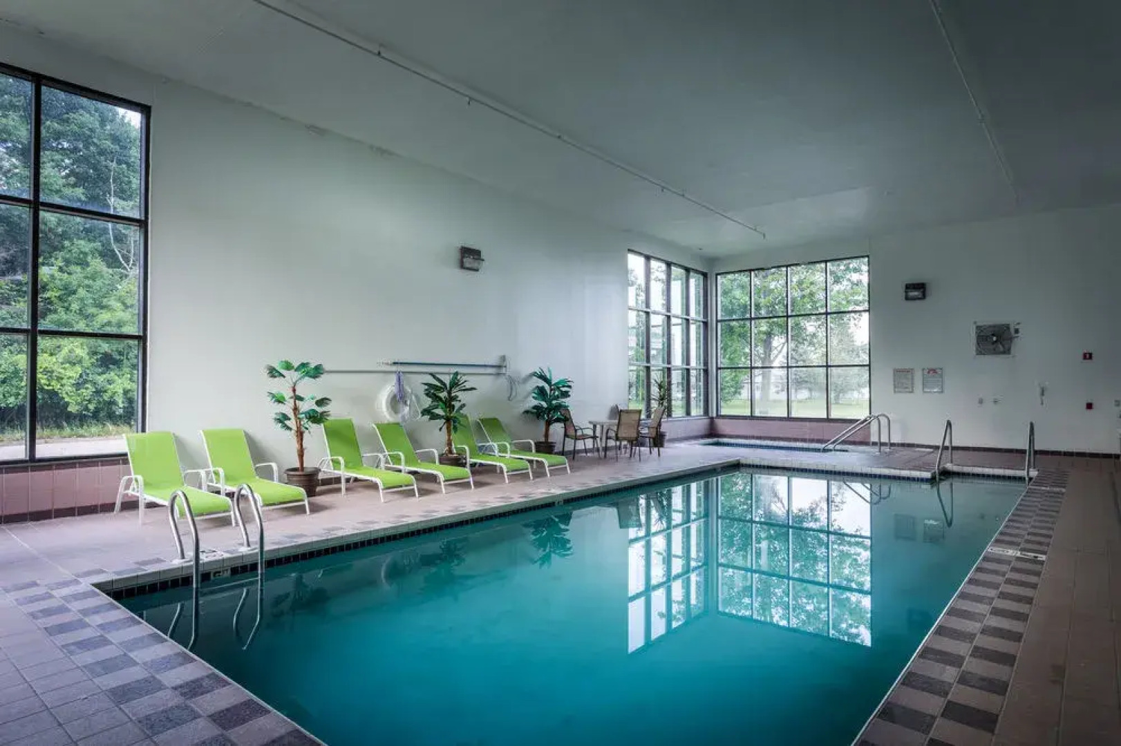 America's Best Inn - Antigo