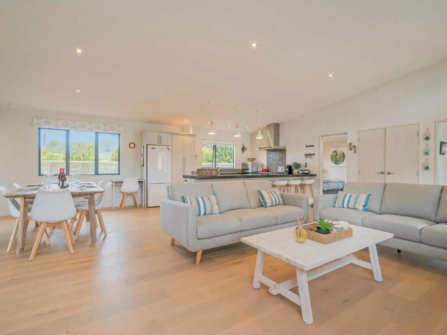 Upsides and Good Vibes - Pauanui Holiday Home