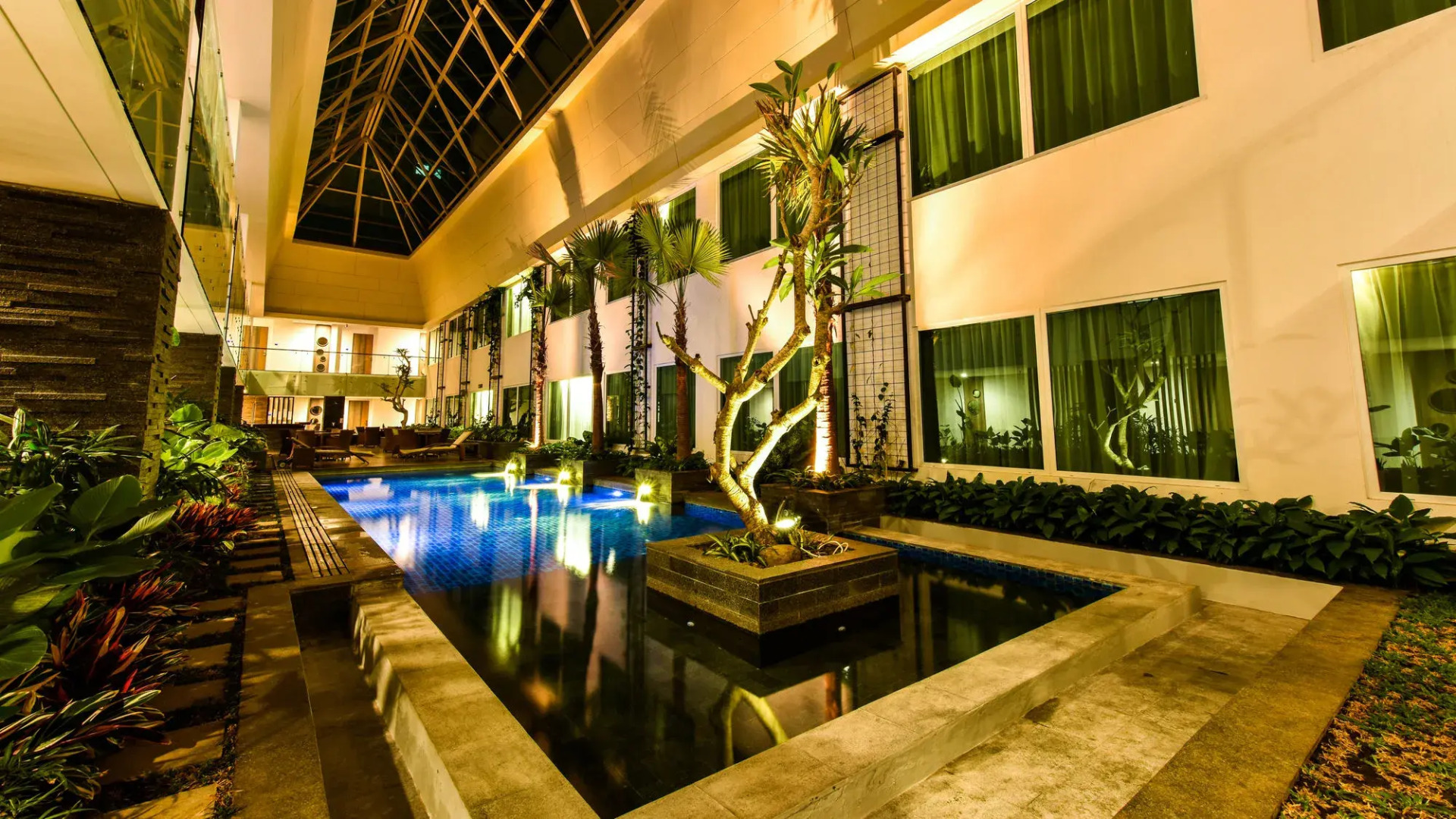 Holiday Inn Bandung Pasteur by IHG