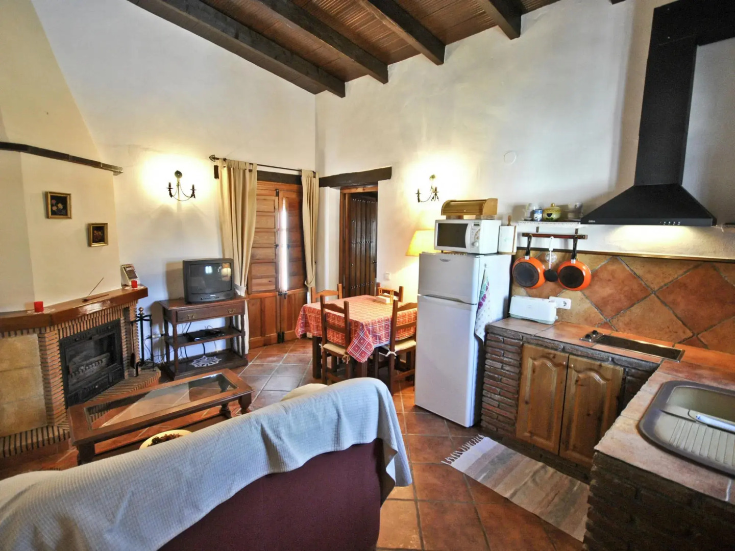 Apartment in Ancient Farm Located in Beautiful Mountainous Scenery in Periana