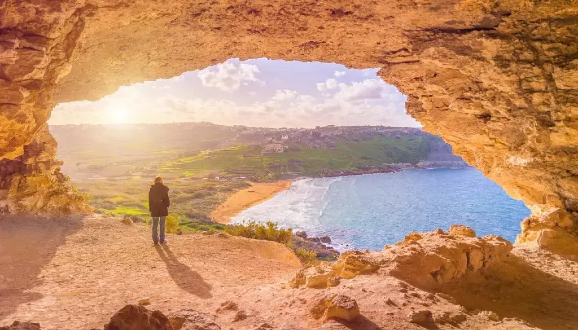 Holiday Hub Gozo - Rooftop Jacuzzi & Pool - 3 Bedrooms