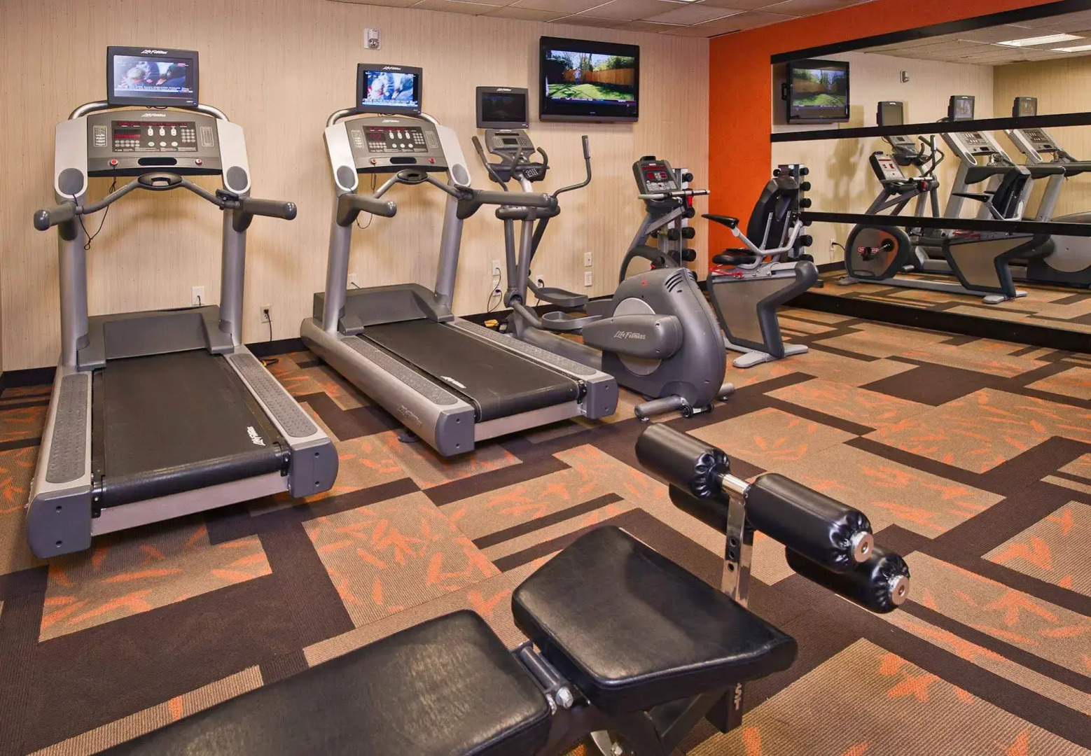 Courtyard by Marriott Mahwah