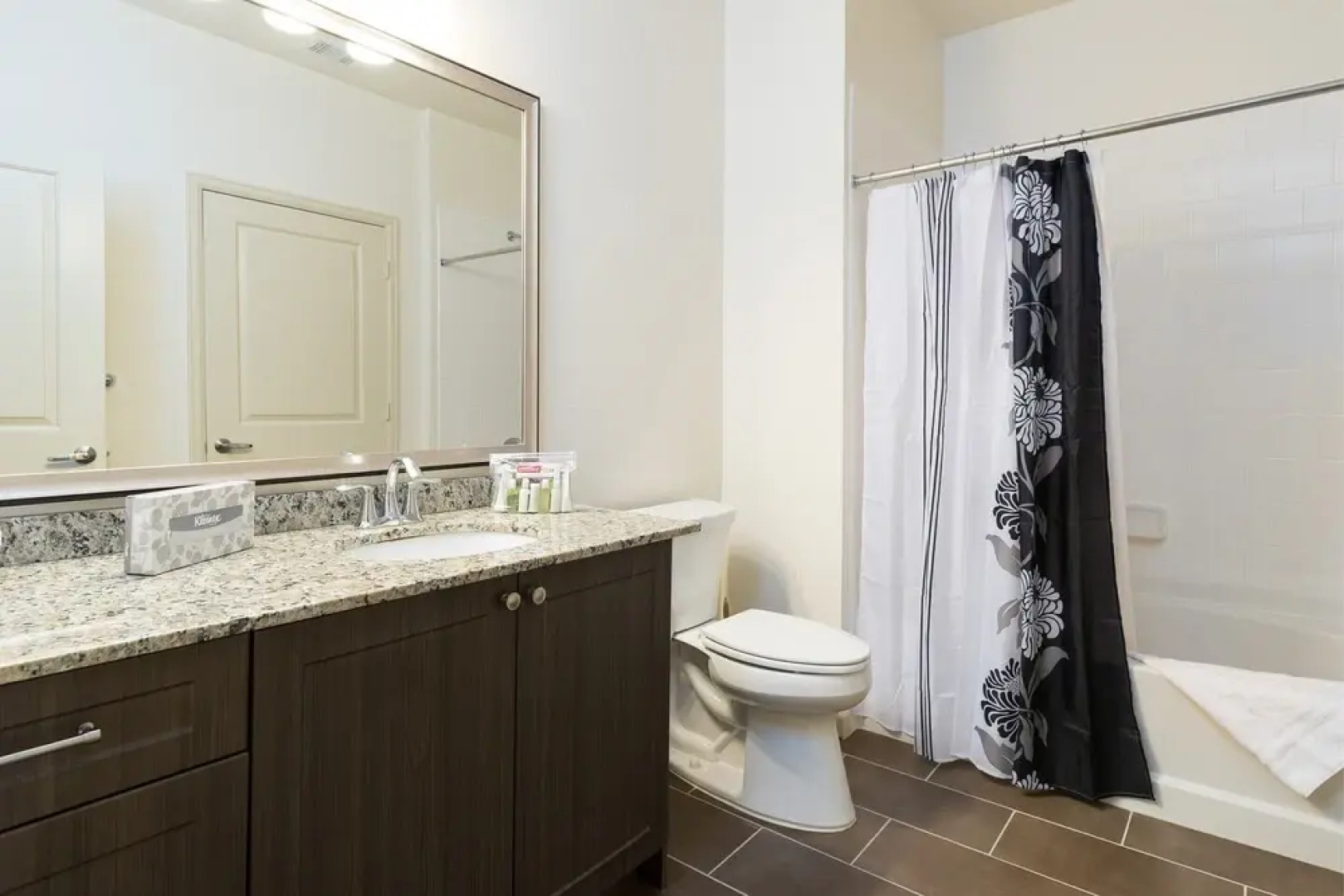 Global Luxury Suites Foster City