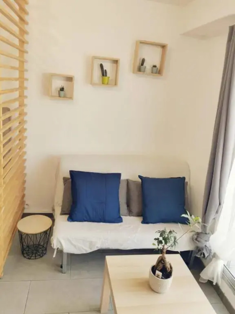 Suite Athéna - Melun gare RER - Balcon et parking