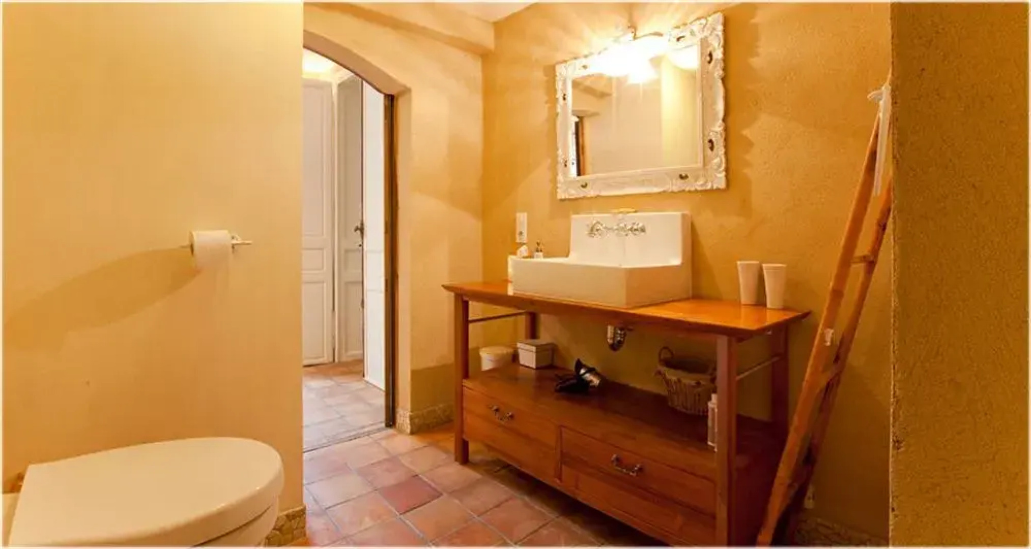 Le Petit Chateau Argoumbat