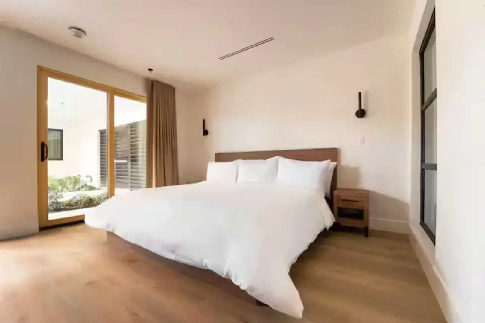 The Lum Hotel Los Angeles Stadium District