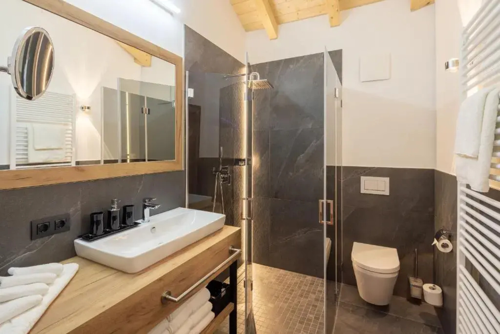 For Moments Apartments & Spa