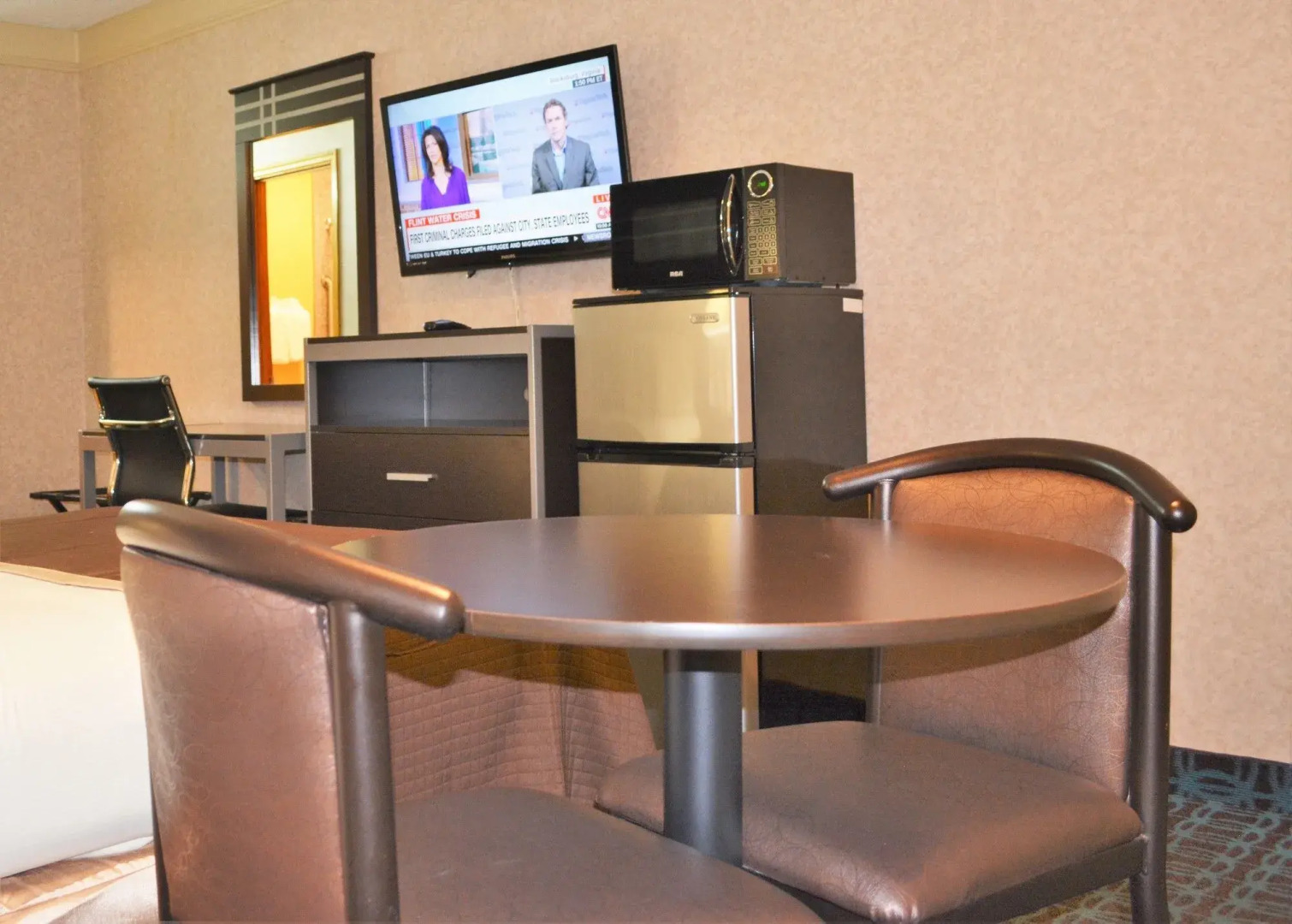 Deluxe Inn Fayetteville - I-95 Exit 49