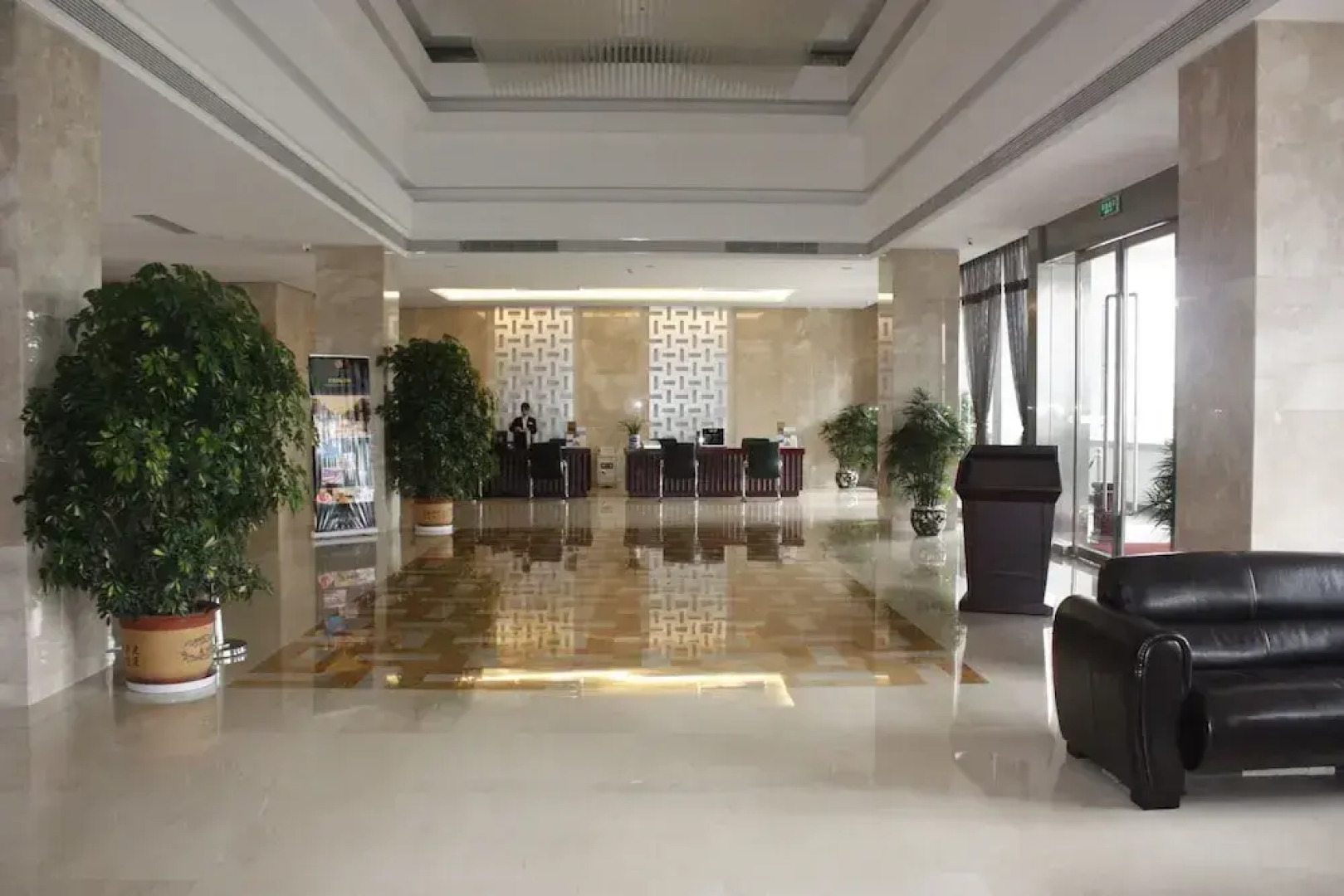 Xiangming Holiday Hotel