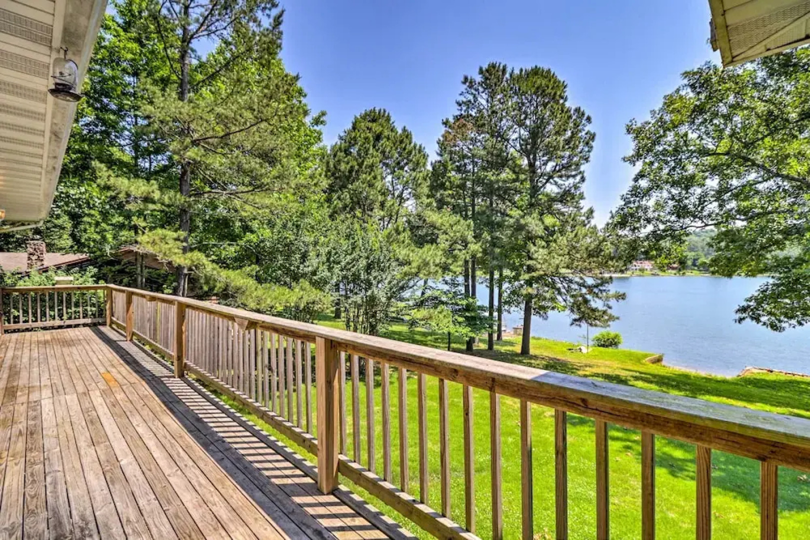 Lake House in Horseshoe Bend Near Ozark Forest!