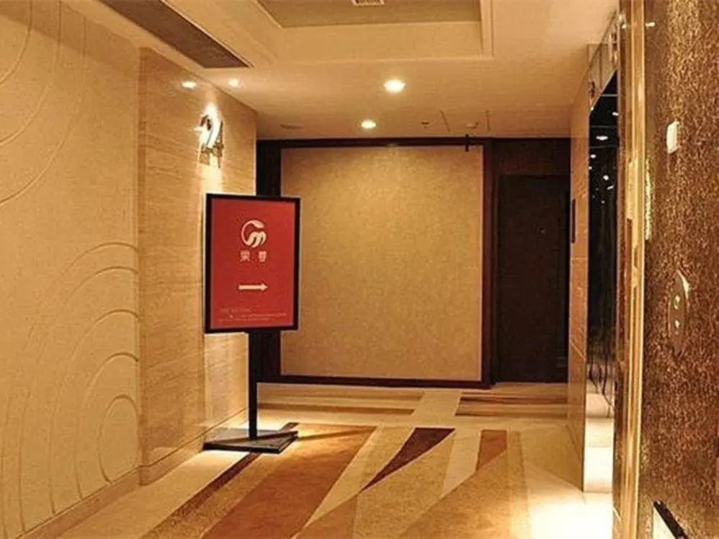 Gomine Apartment Hotel