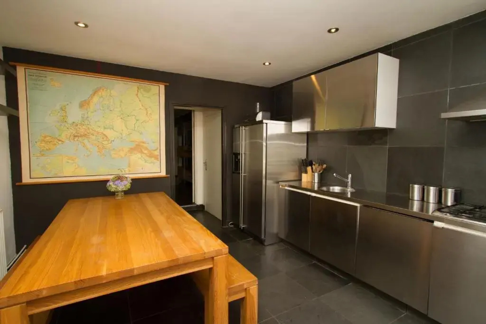 Koeienstal, Private House with wifi and free parking for 1 car