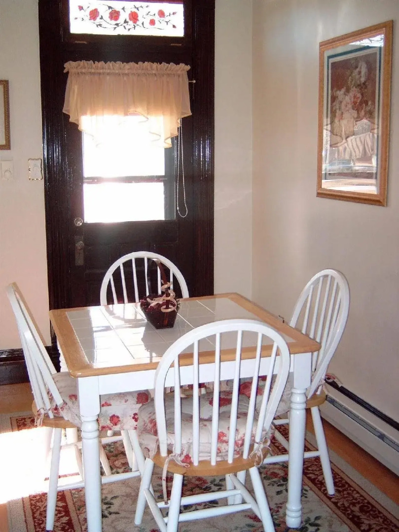 Victorian Rose Country Inn