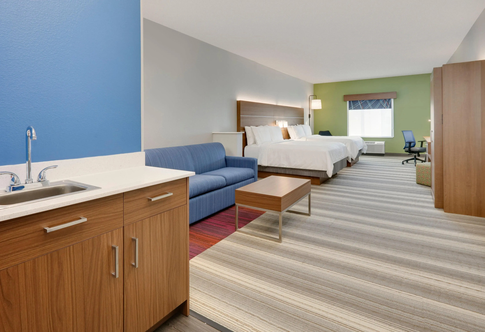 Holiday Inn Express & Suites Denton North by IHG