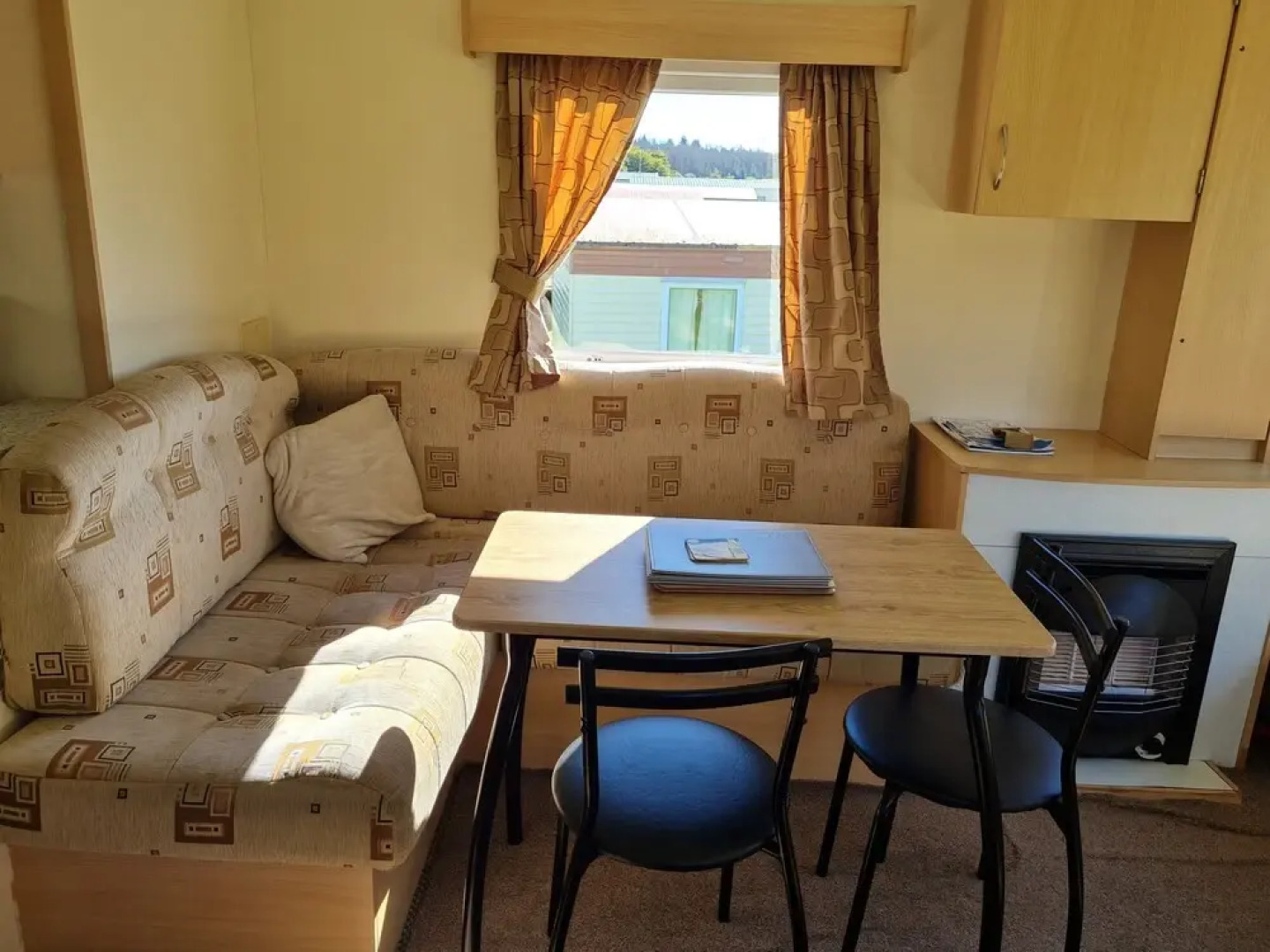 Stunning 3 Bedroom Caravan With Amazing Views