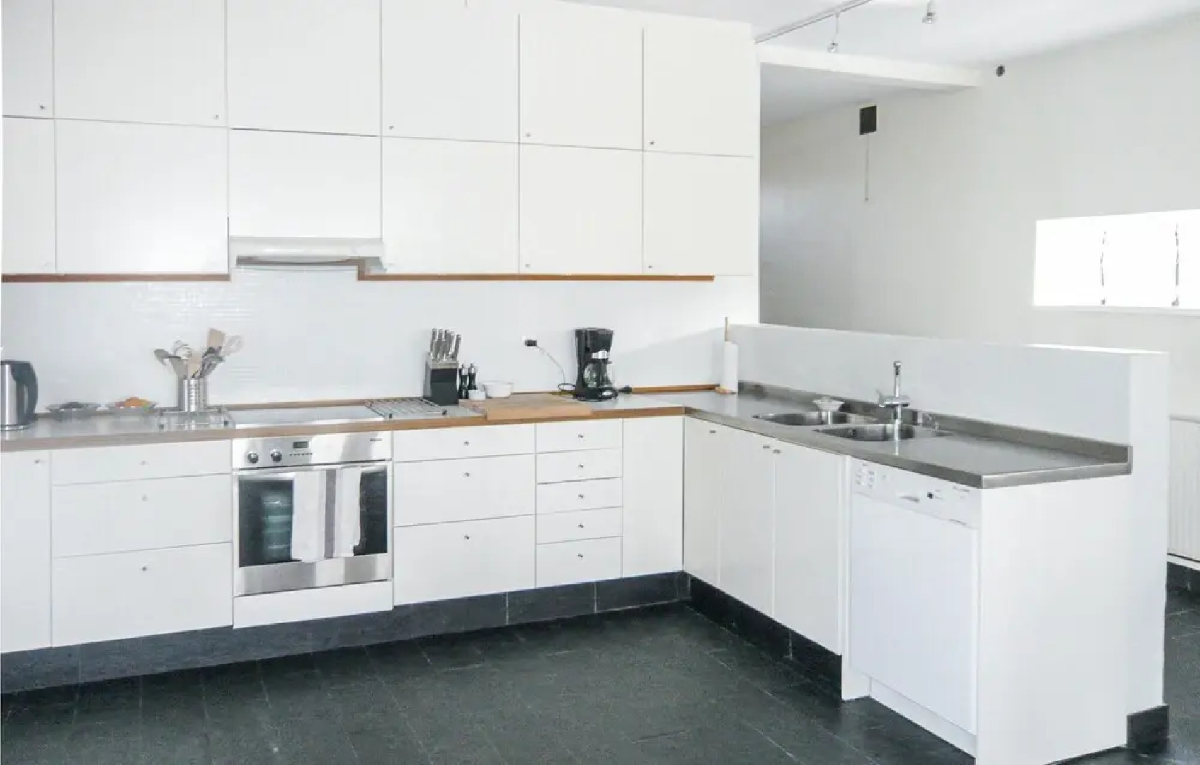 Amazing Home in Trelleborg With 4 Bedrooms, Sauna and Wifi