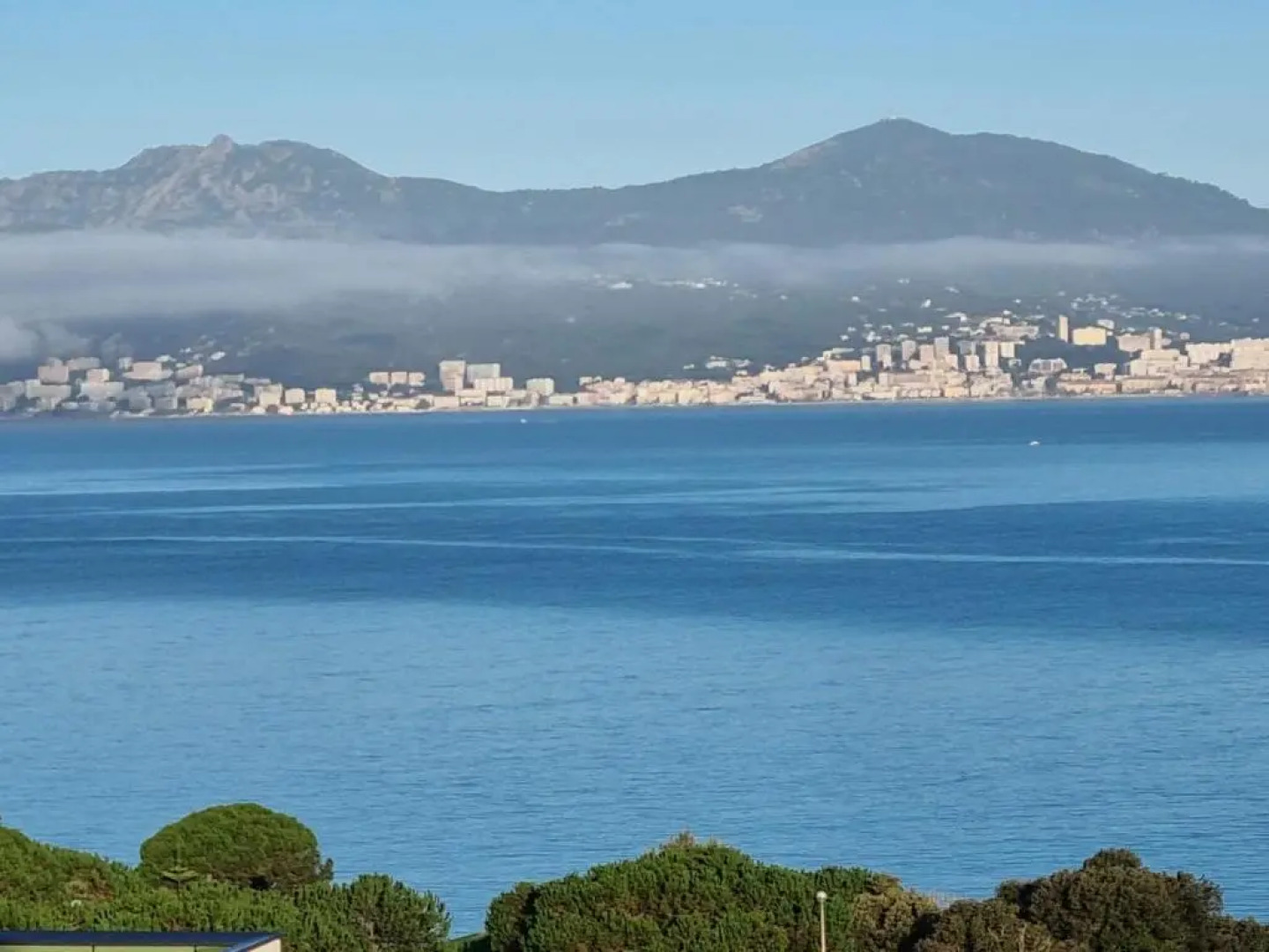 Superbe appartement T3 face mer baie Ajaccio
