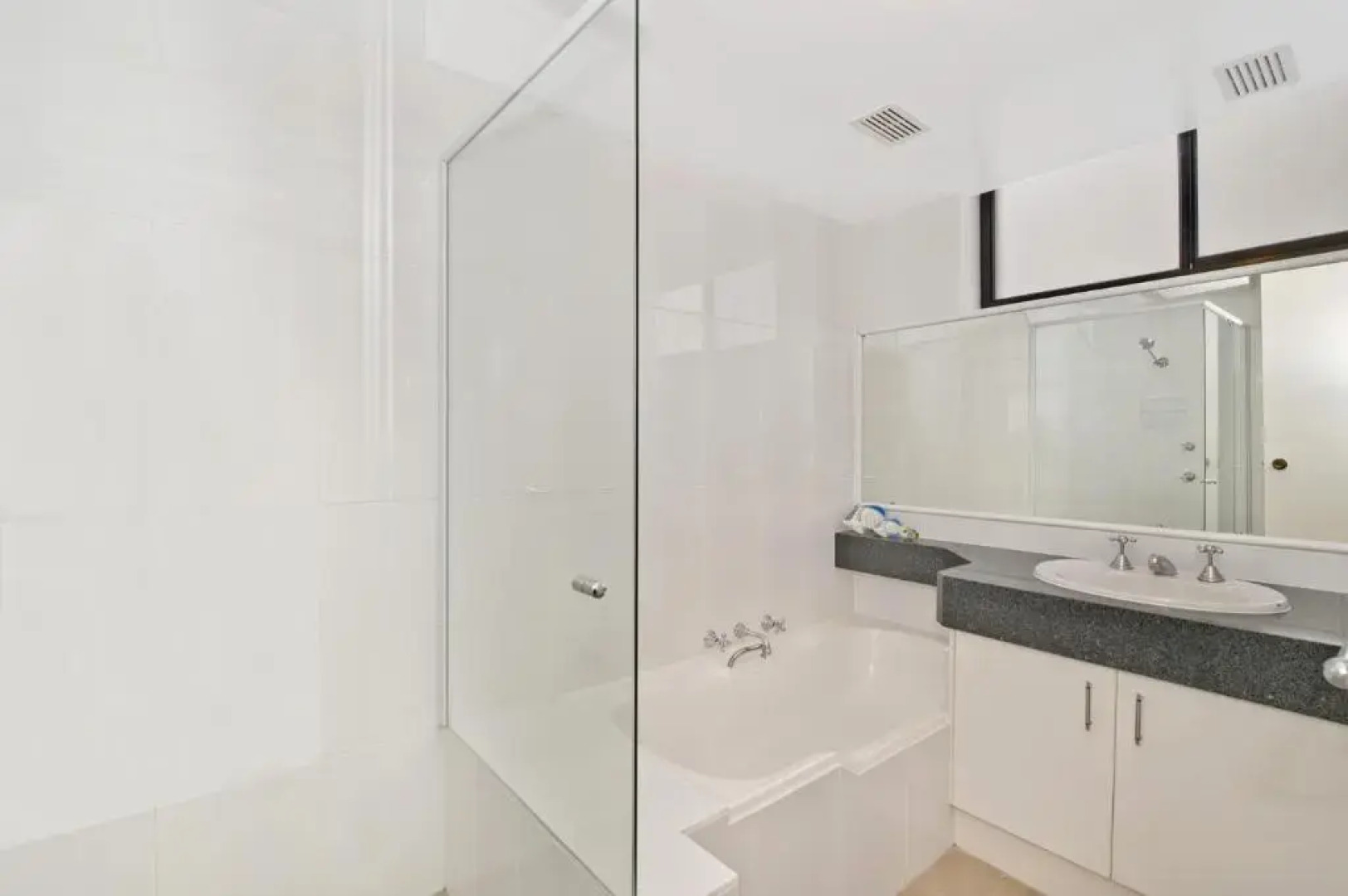 Tasman Towers 9, 3 Munster Street