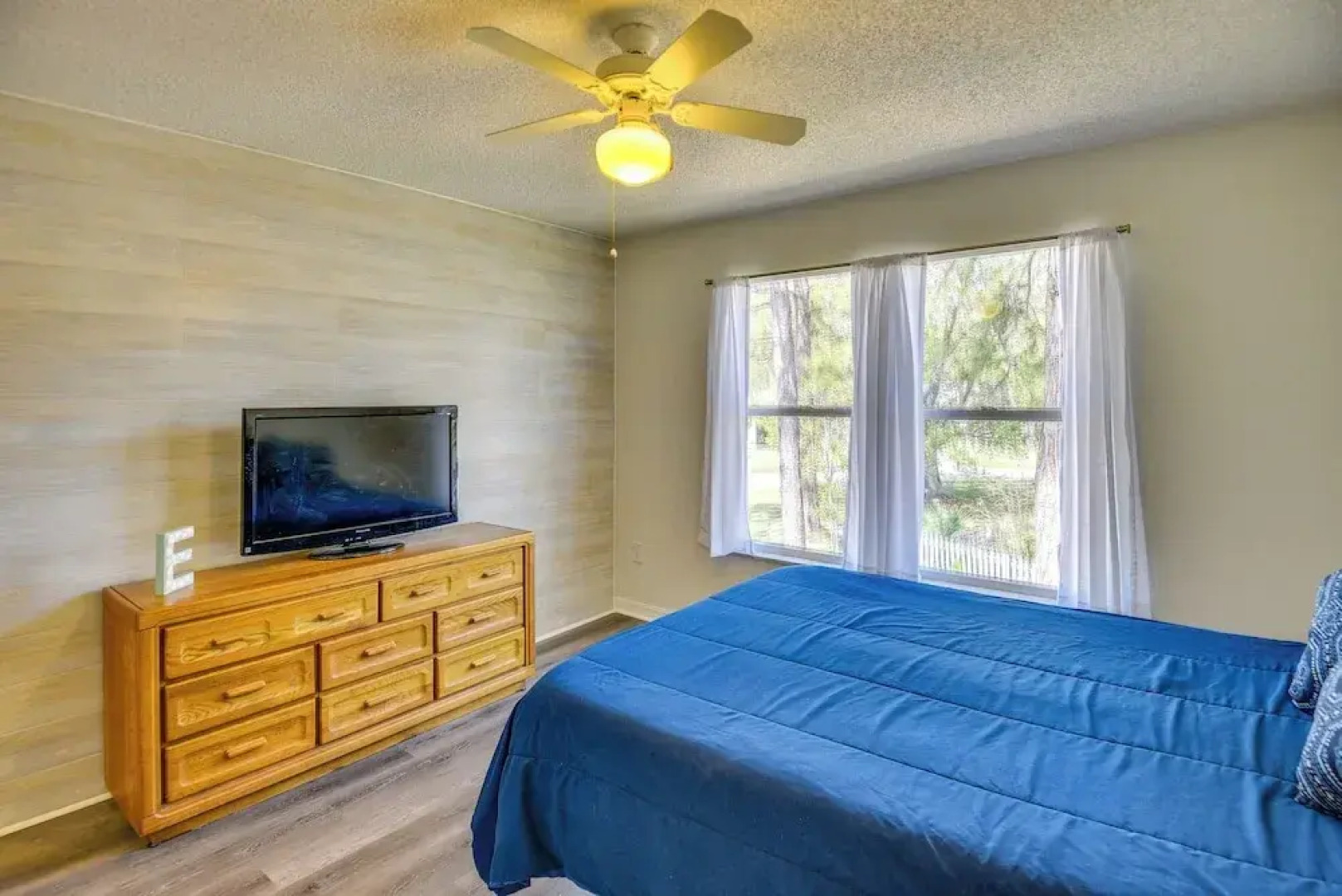 7 Mi to Beach: Pet-friendly Home in Port Orange!