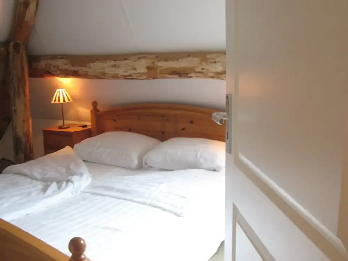 Spacious Holiday Home near National Park