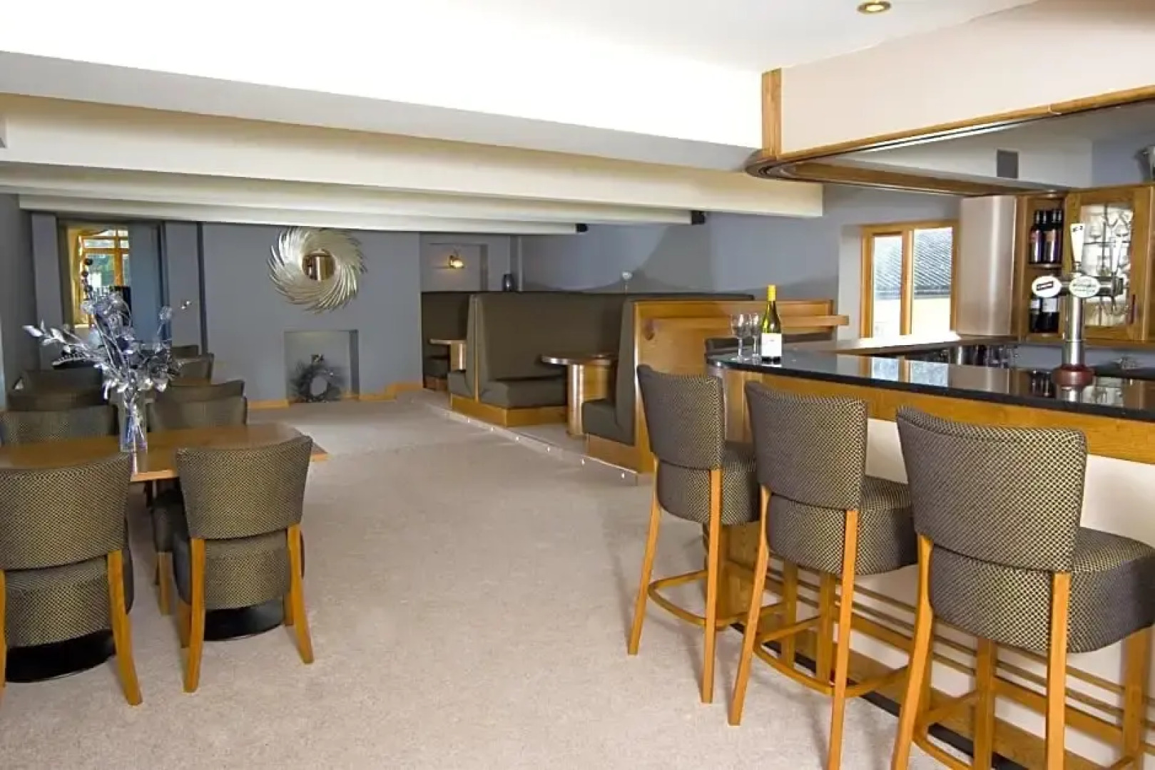 The Elephant & Castle Hotel