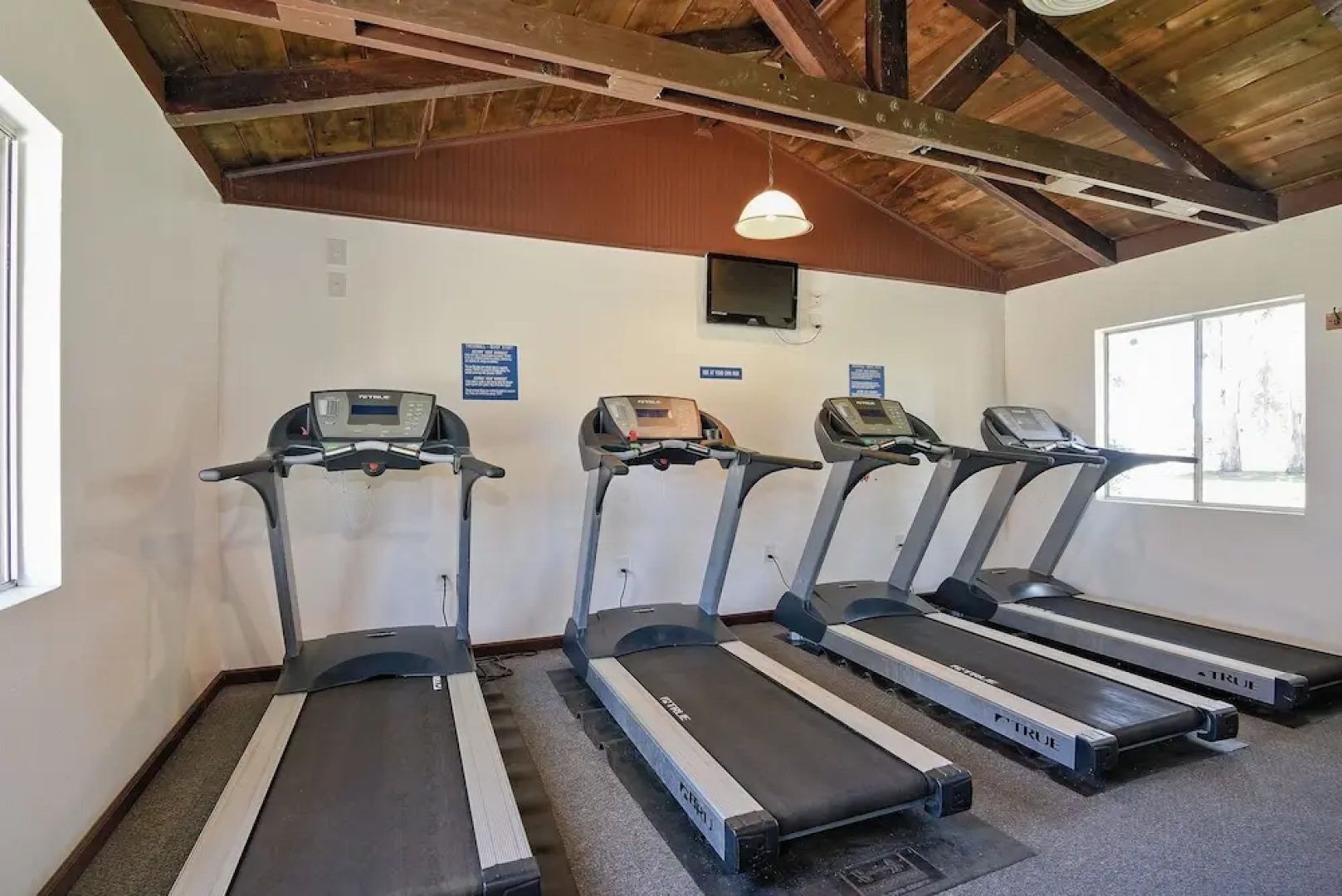 Wilderness Lakes RV Resort
